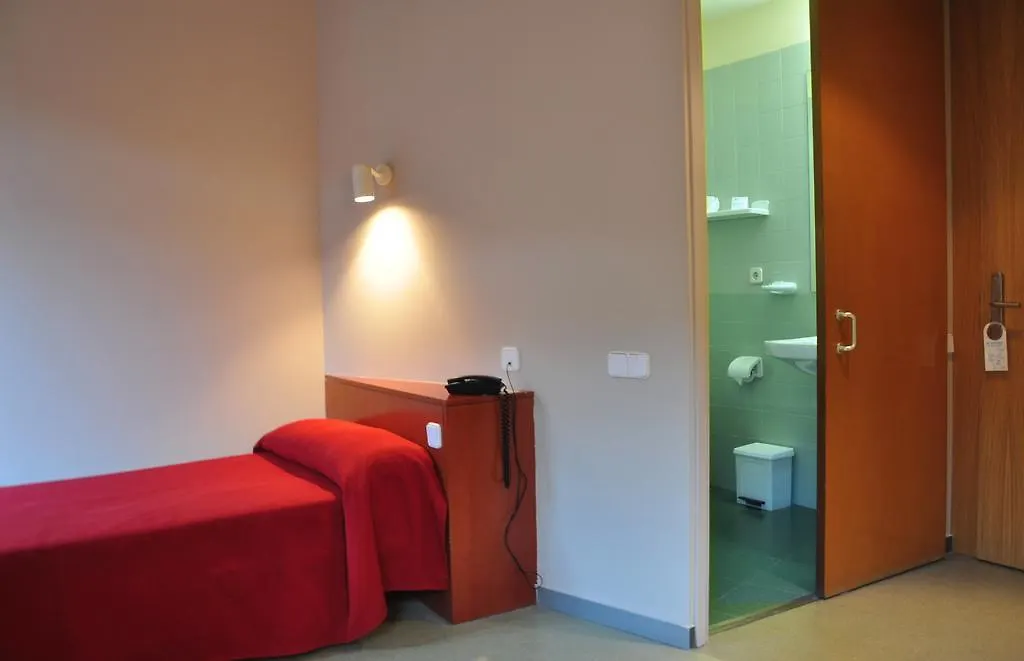Residencia D'Investigadors Albergue Barcelona Hostal