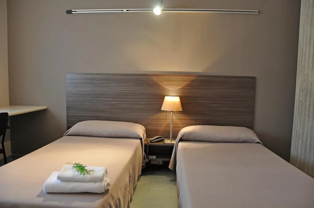Hostal Residencia D'Investigadors Albergue Barcelona España