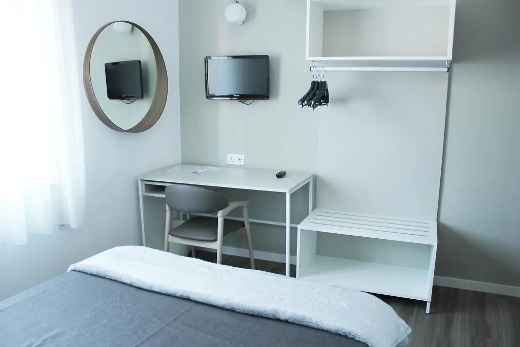 Residencia D'Investigadors Albergue Barcelona 0*,
