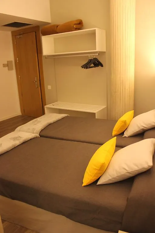 Residencia D'Investigadors Albergue Barcelona 0*,