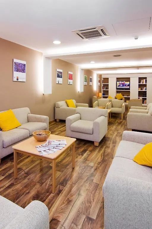 Residencia D'Investigadors Albergue Barcelona España