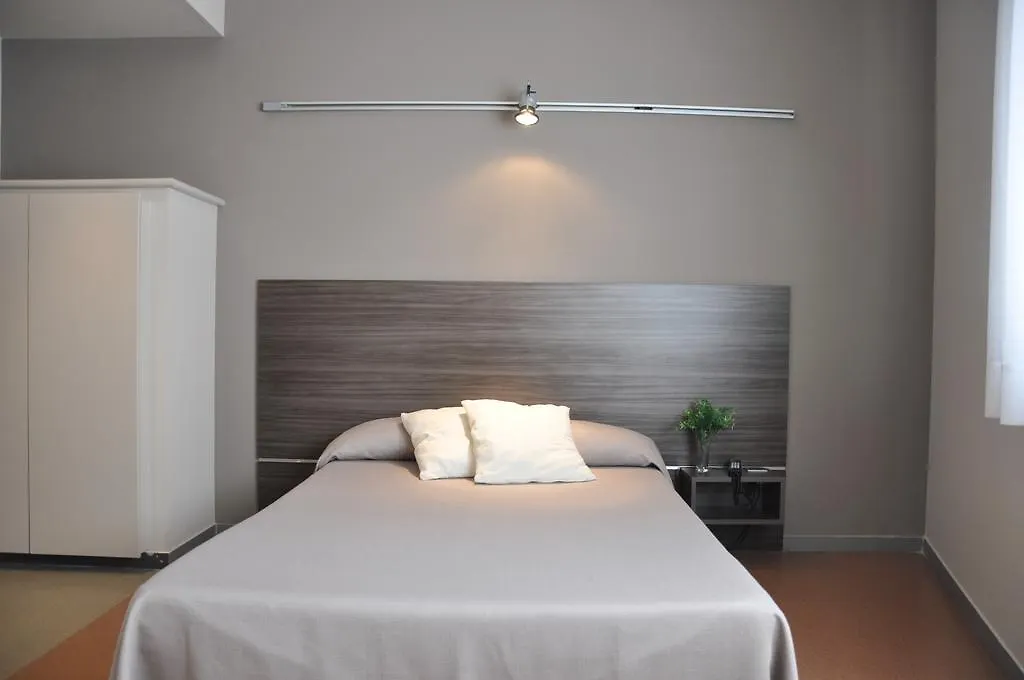 Residencia D'Investigadors Vandrehjem Barcelona 0*,