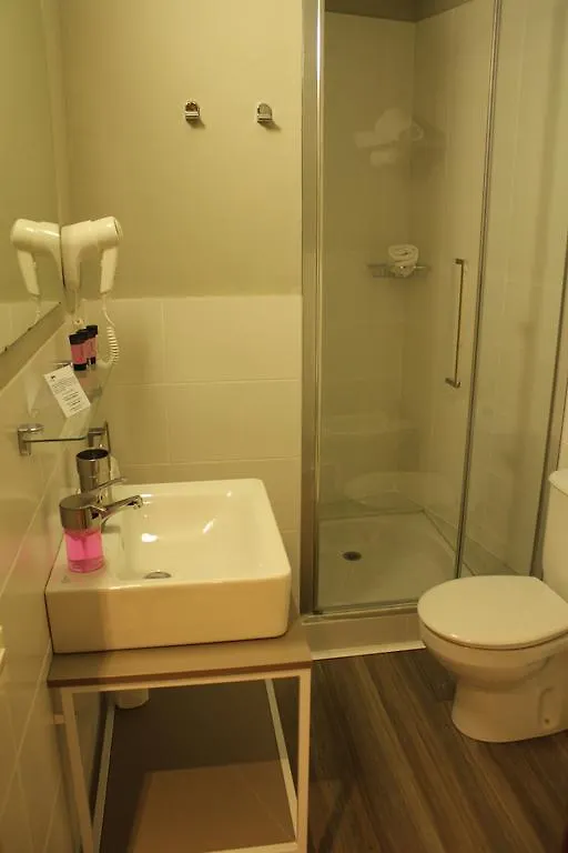 Hostel Residencia D'Investigadors Barcelona
